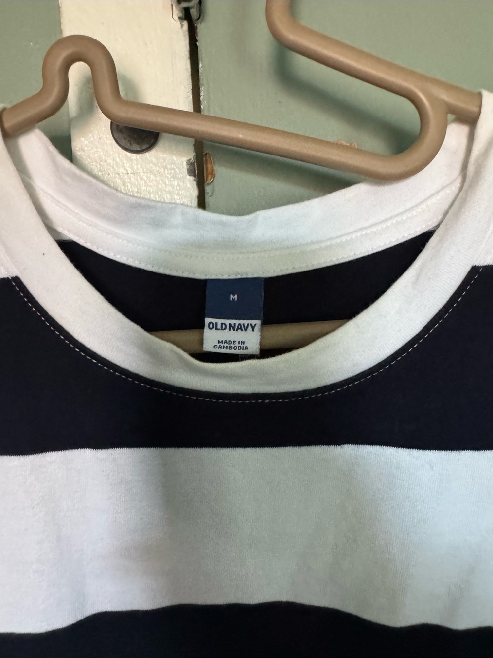 Old Navy sleeveless shift
rib-knit crew neck
mini dress